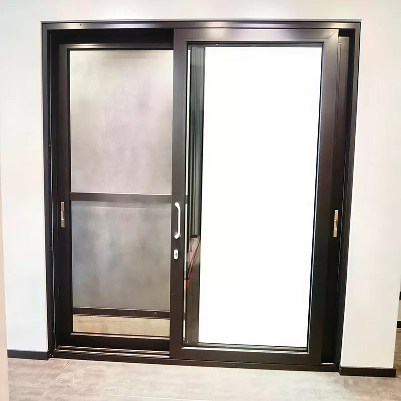 Porta push-pull con striscia in lega di alluminio